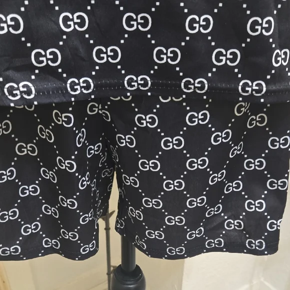 Gucci Women's Pajama Set - Black with Mickey Mouse and Logo - Picture 5 of 13